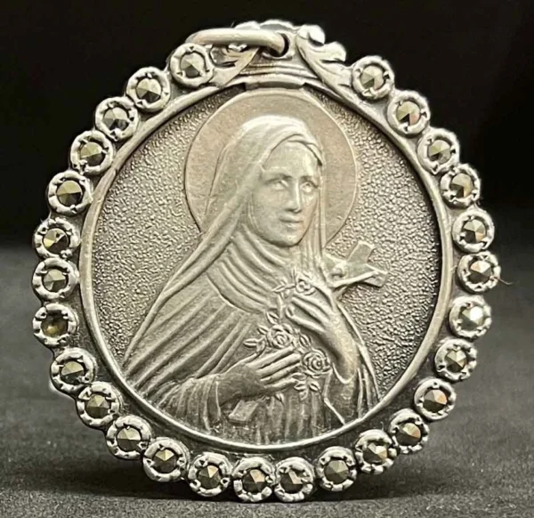 Wonderful 1950´ antique St. Therese of Jesus Child with marquesites silver medal - Image 2