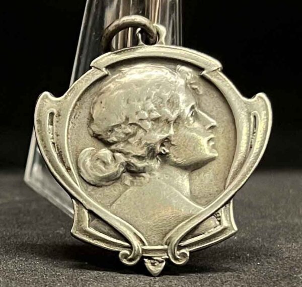 Amazing antique medal! Art Nouveau lady design, beauty shape, circa 1920´