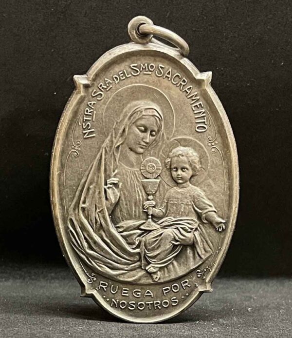 Antique Eucharistic Monstrance – Guardian Angels & Holy Sacrament – Beautiful Religious Medal - Image 8