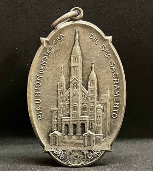 Antique Eucharistic Monstrance – Guardian Angels & Holy Sacrament – Beautiful Religious Medal - Image 7