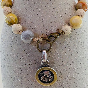 neckles category