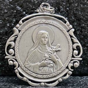 Wonderful artisanal St. Therese silver 13 grams amazing details on edge