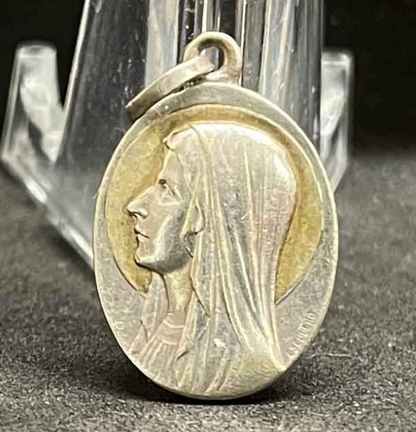 Signed by Escudero & Tairac - France 1940´ antique Our Lady of Lourdes beauty silver medal
