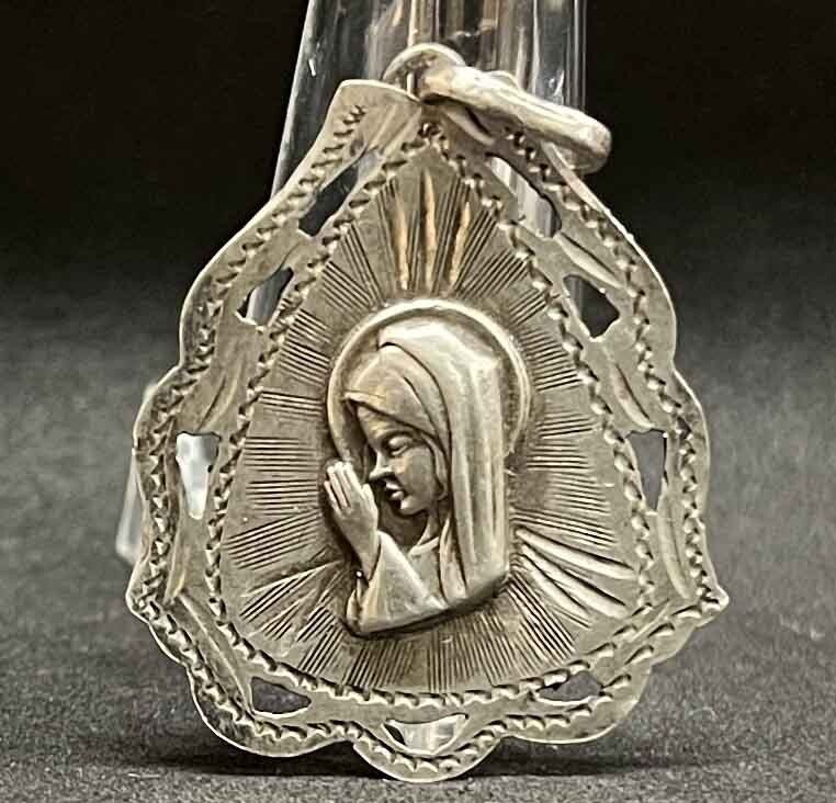 Argentina 1940´ old Virgin Child Girl Artisanal hand made silver "925" catholic
