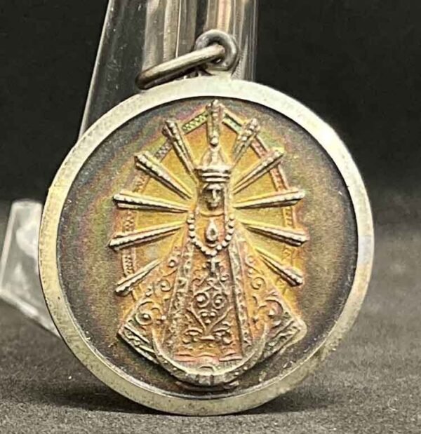 Argentina 1930´ antique Our Lady of Lujan silver catholic pendant charm medal - Image 4