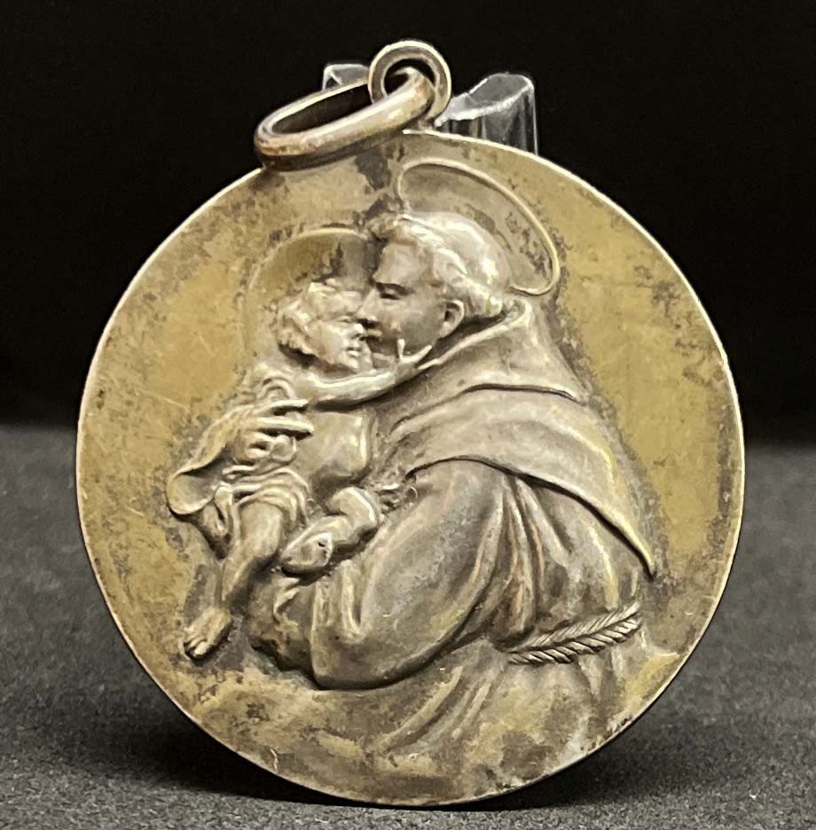 Antique Silver Saint Anthony of Padua Medal – High Relief Catholic Pendant 35mm