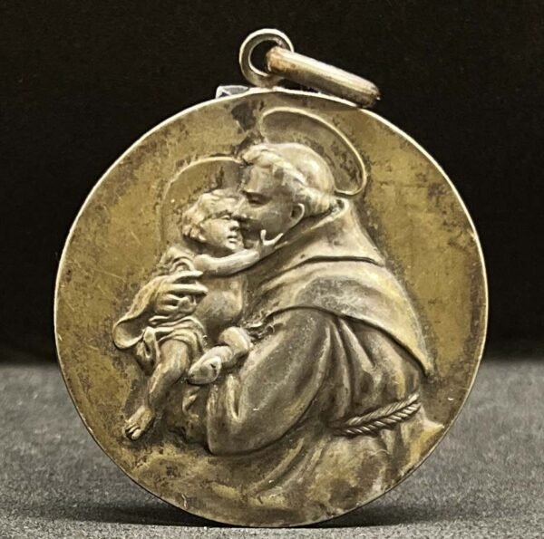 Antique Silver Saint Anthony of Padua Medal – High Relief Catholic Pendant 35mm - Image 3