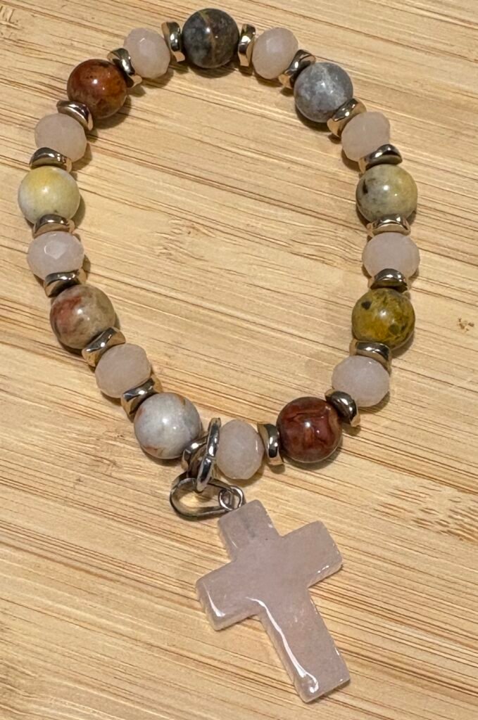 Pulsera Espiritual de Cuarzo Rosa y Piedras Naturales
